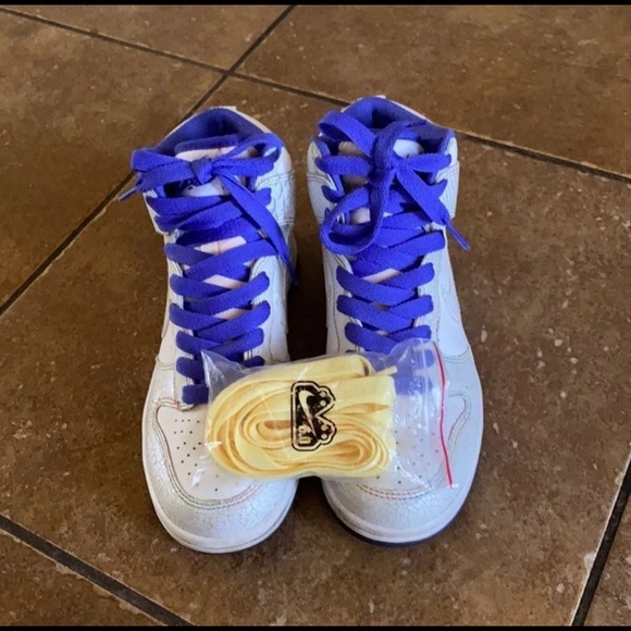 Nike Dunks 6.0 Leather Sneakers - Picture 4 of 8